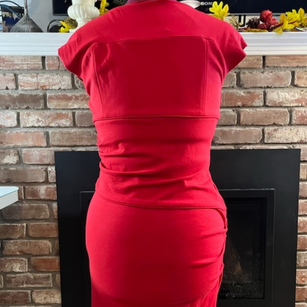 Red Dress - Picture 2 of 4